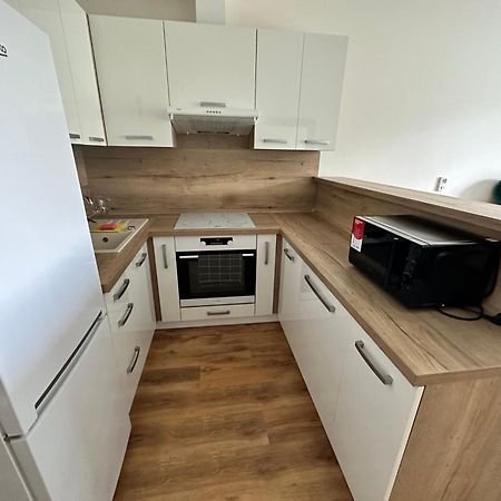 Ferienwohnung Entrez Radnica Košice Exterior foto