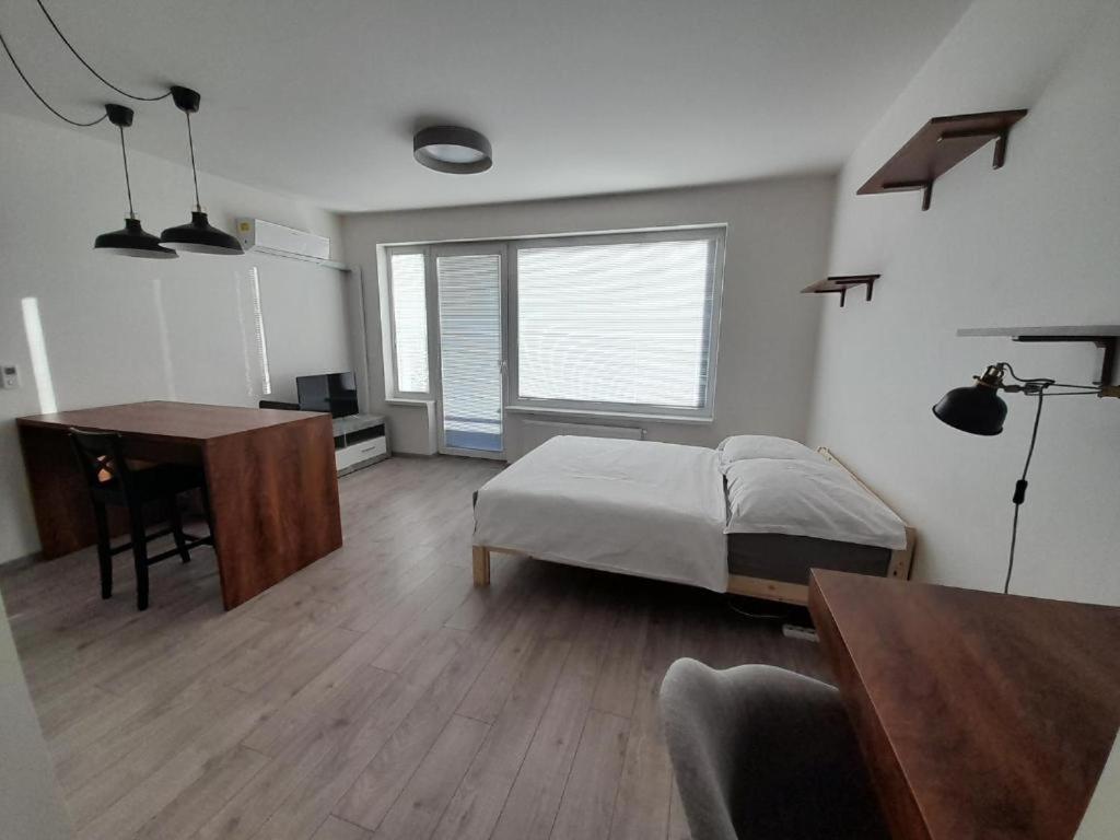 Ferienwohnung Entrez Radnica Košice Exterior foto