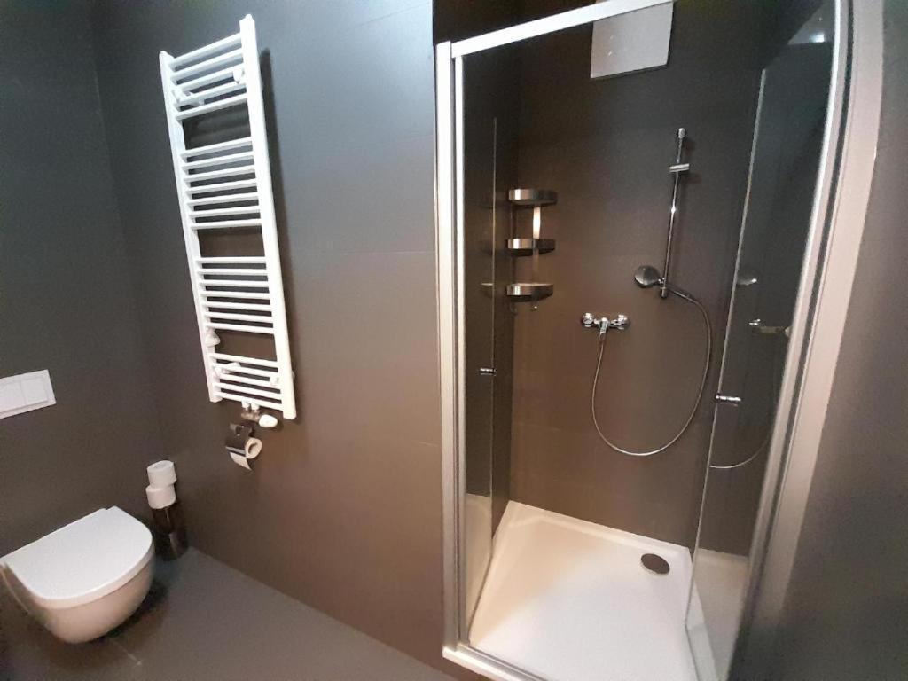 Ferienwohnung Entrez Radnica Košice Exterior foto