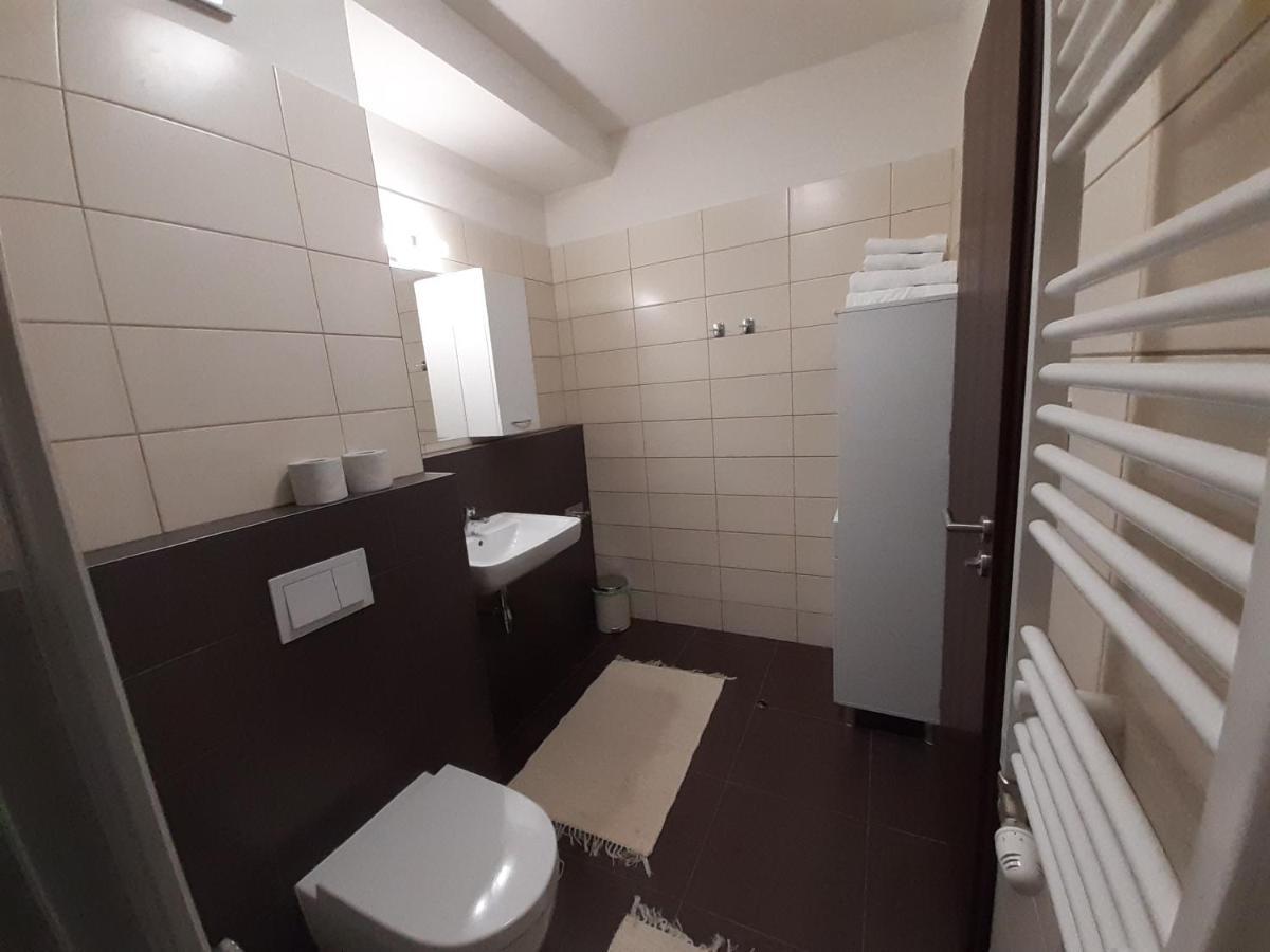 Ferienwohnung Entrez Radnica Košice Exterior foto