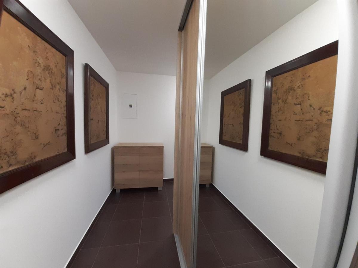 Ferienwohnung Entrez Radnica Košice Exterior foto